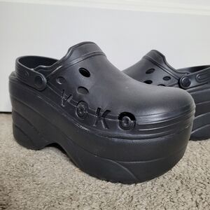 VOKO Platform Clogs Size 6